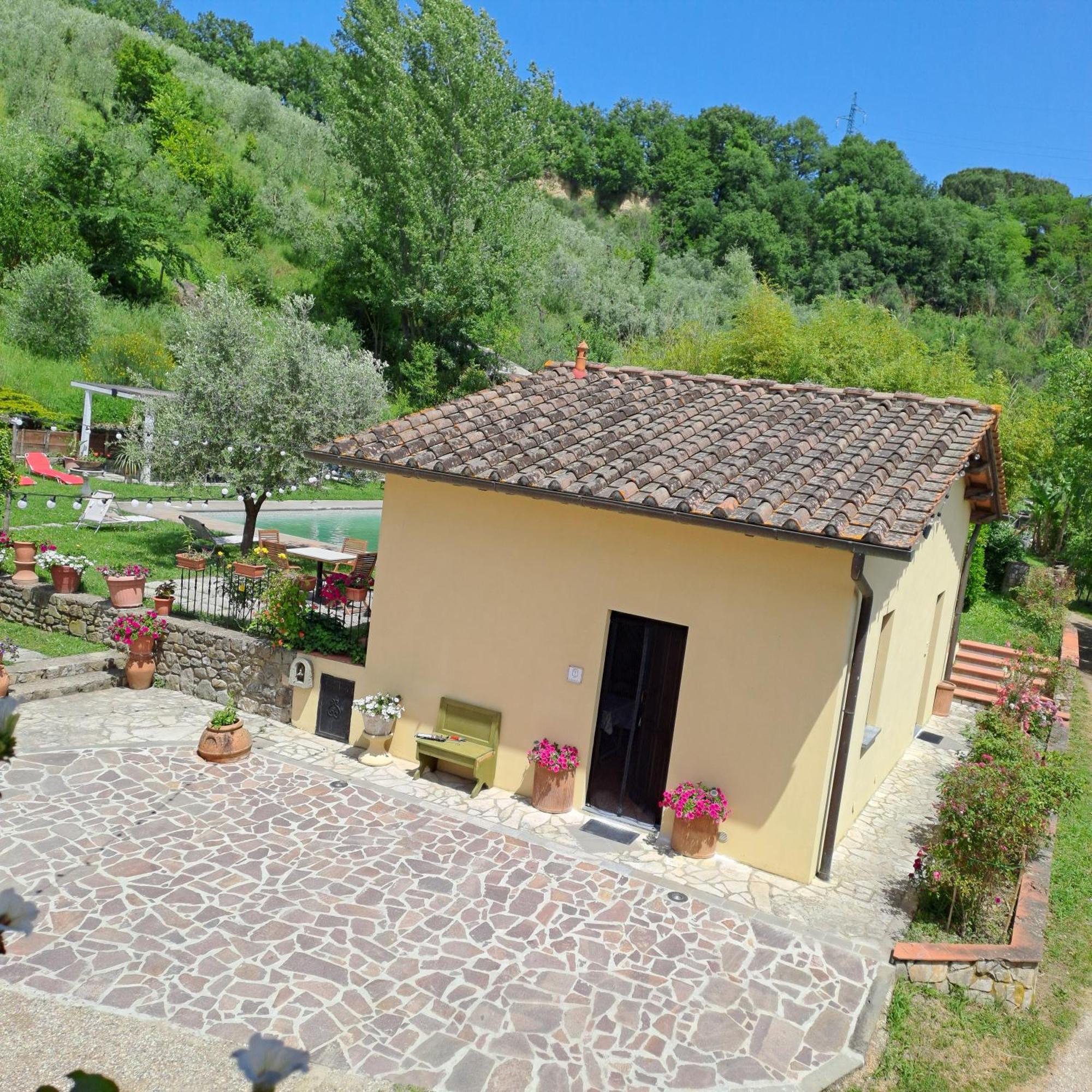 Guest House Torre Guelfa,Giaggiolaia Via San Martino Altoreggi 20 ฟิลยีเน วัลดาร์โน ภายนอก รูปภาพ